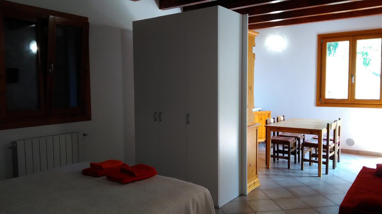 Agriturismo Cascina Lert Marone Eksteriør bilde